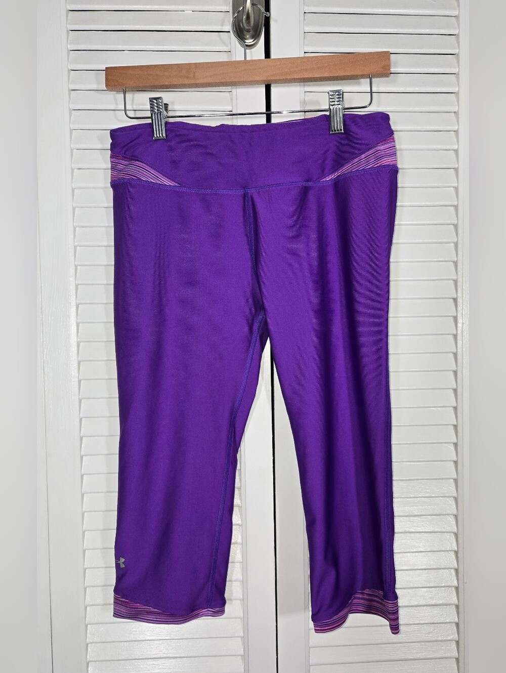 Under Armour Fitted Heat Gear Purple Capri Lightweight Wicking Leggings Sz M